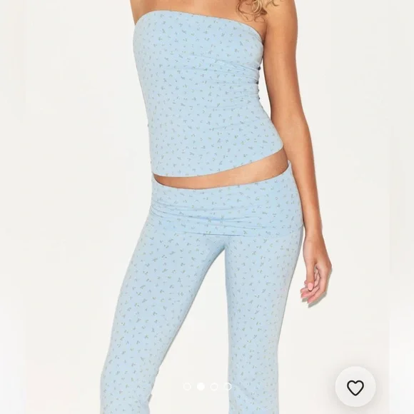 NWT SKIMS Cotton Jersey Foldover Pant Powder Blue Micro Floral Size Medium - Picture 4 of 4